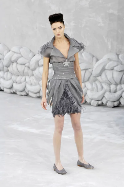 Look 29